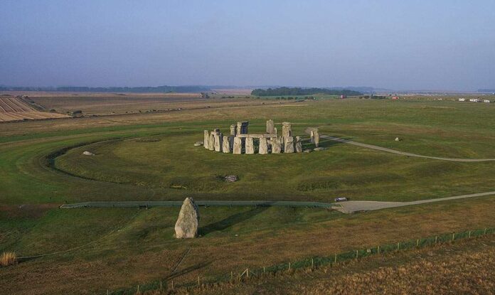 stonehenge-landscape